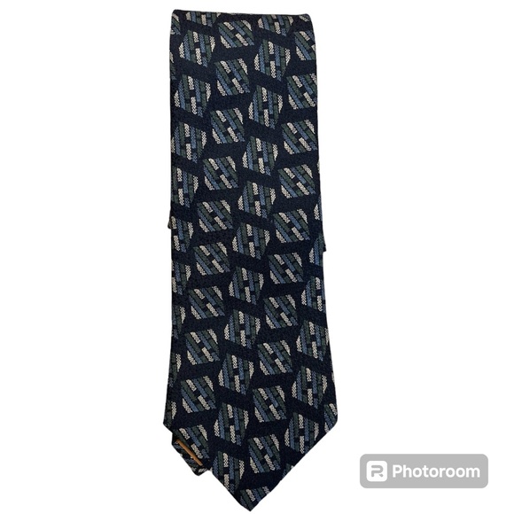 Designer Donna Karan 100% Imported Silk From Italy Tie. Made in the USA - Picture 6 of 8